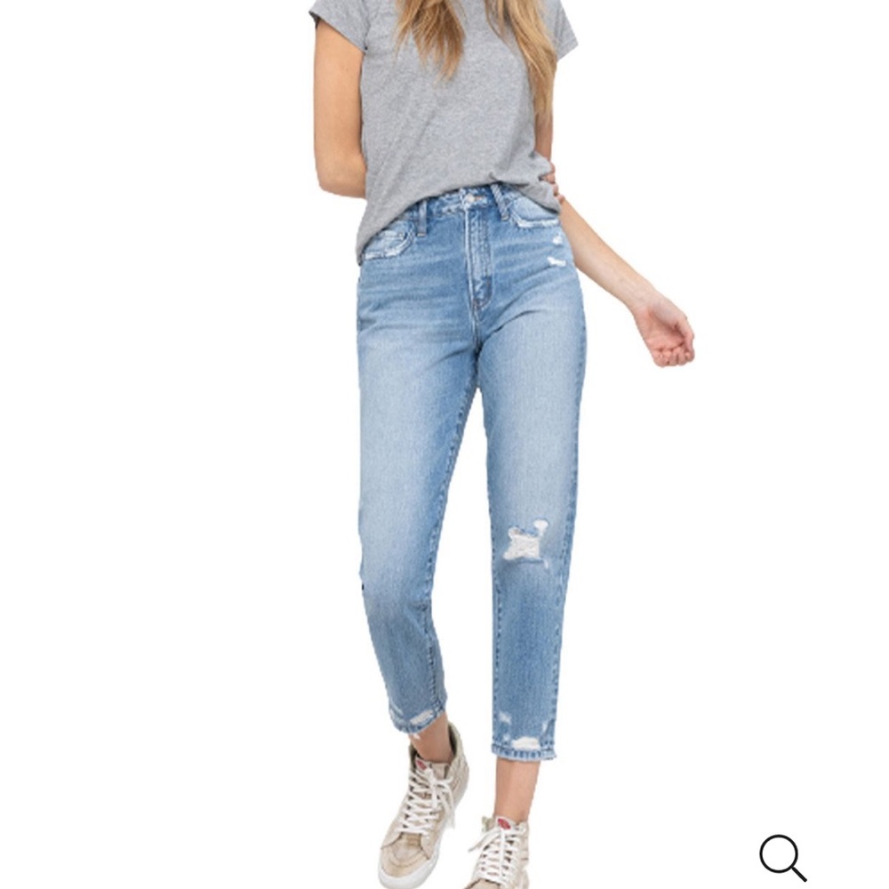 Vervet distressed mom jeans